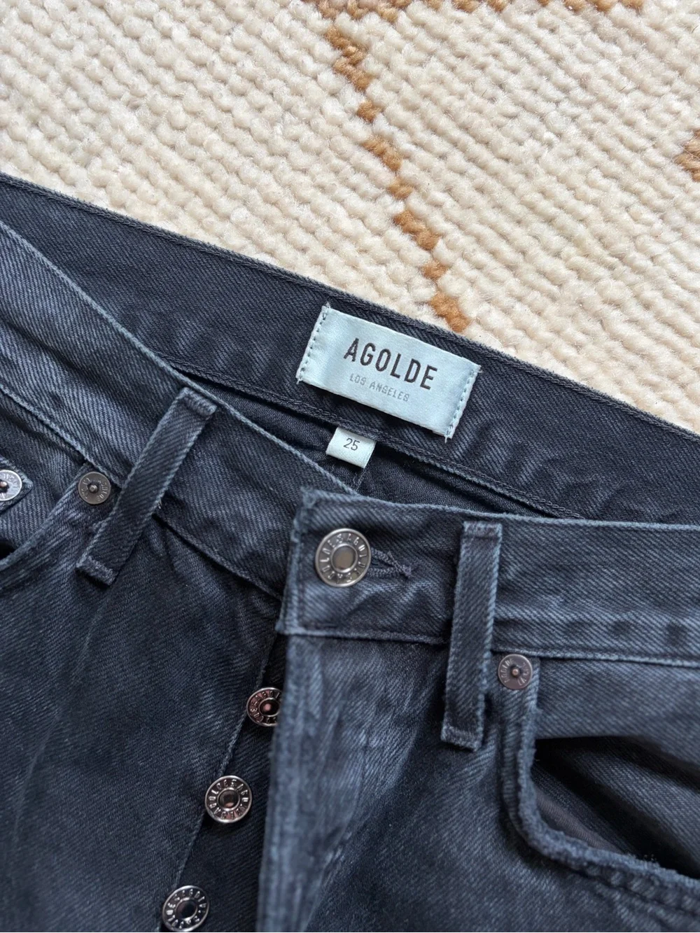 Agolde light whiskering