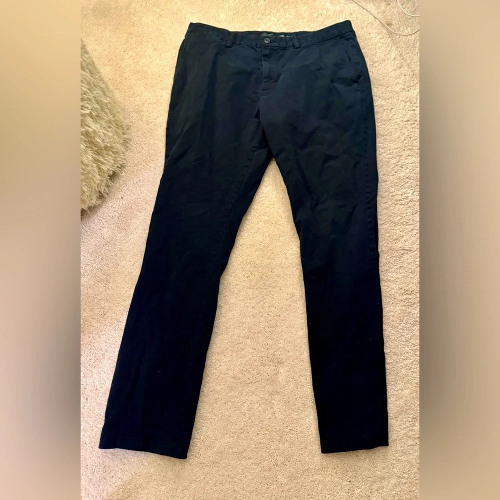 Men’s Old Navy Black Khakis. Zip Up. Pockets. 36 x 32