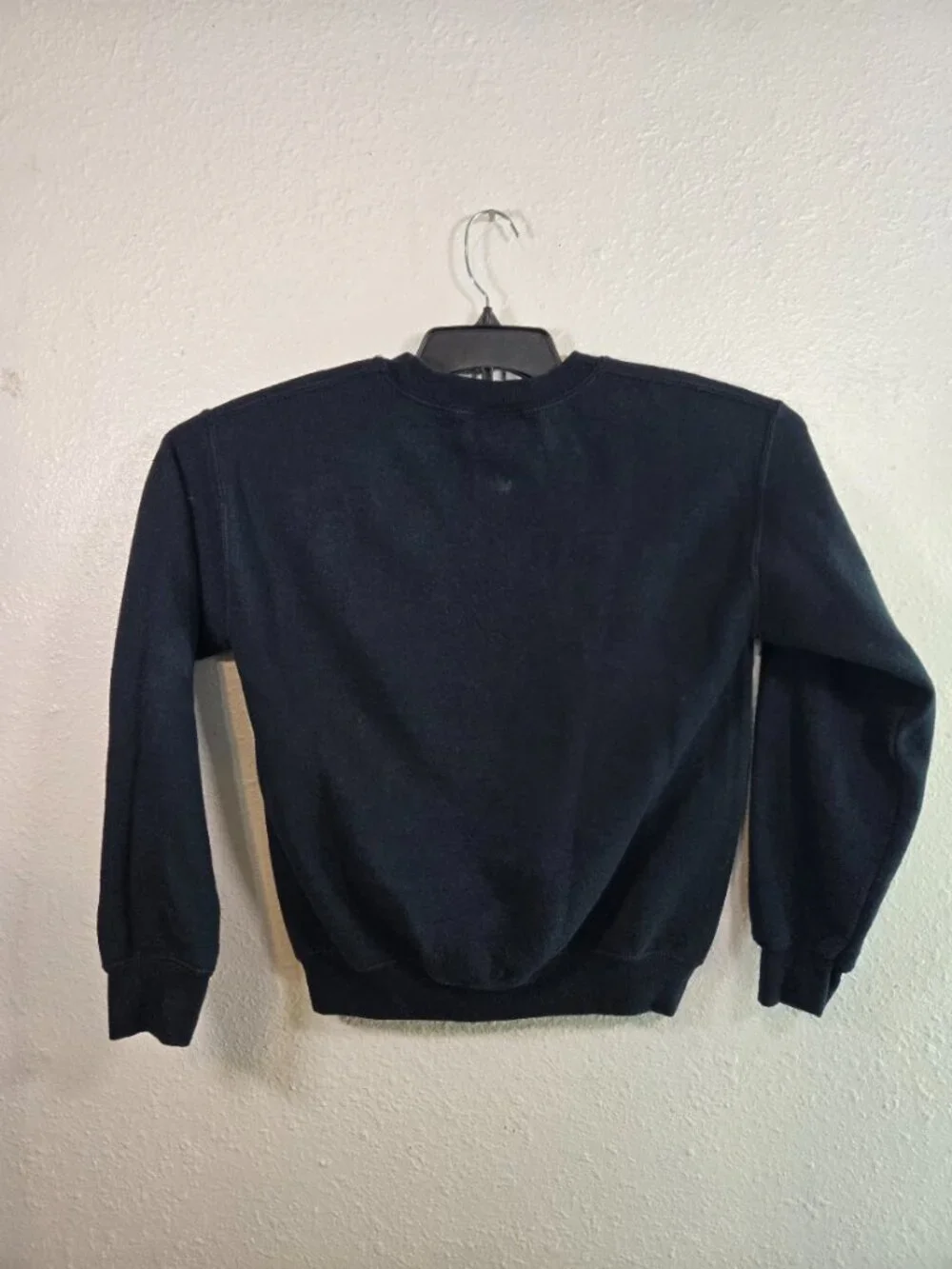 Obey black medium color