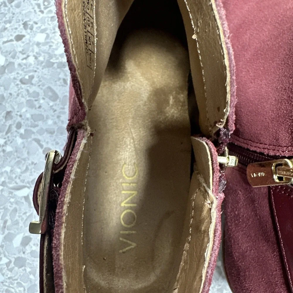 Vionic brand women