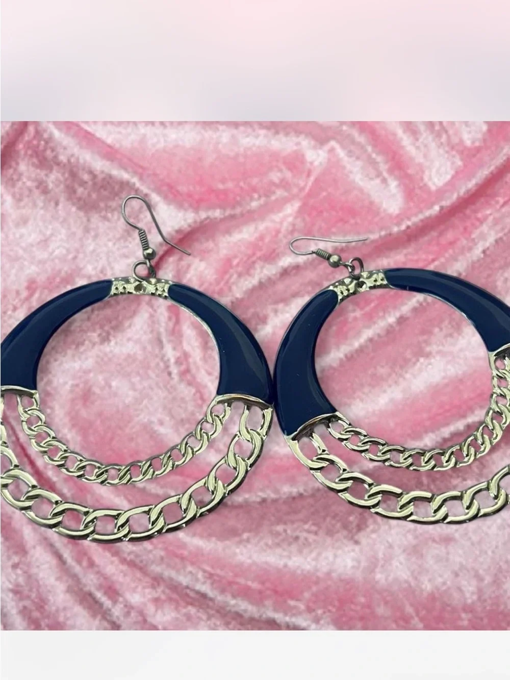 Elegant Gold and Black Hoop Earrings