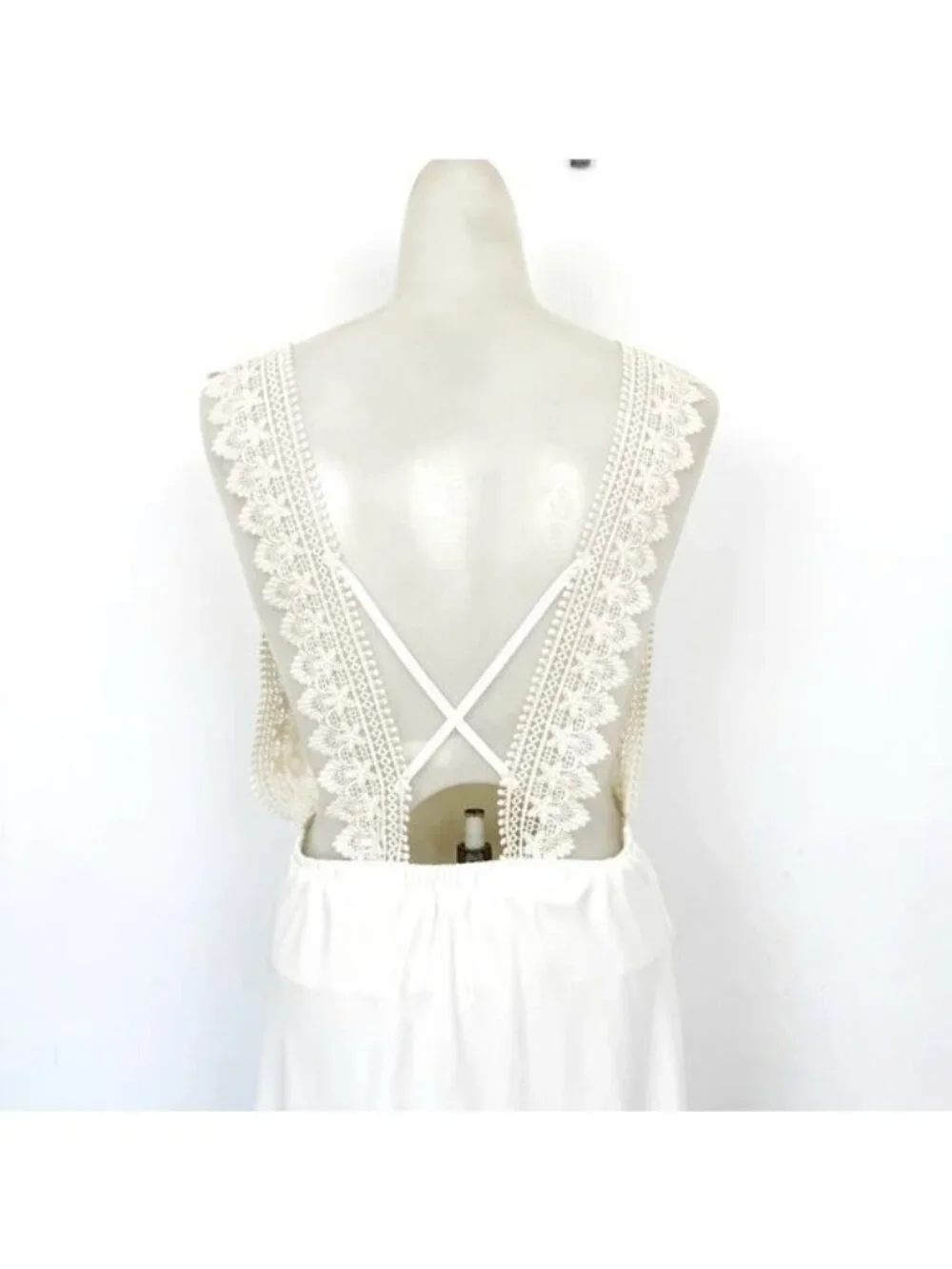 Flora Nikrooz unlined neck