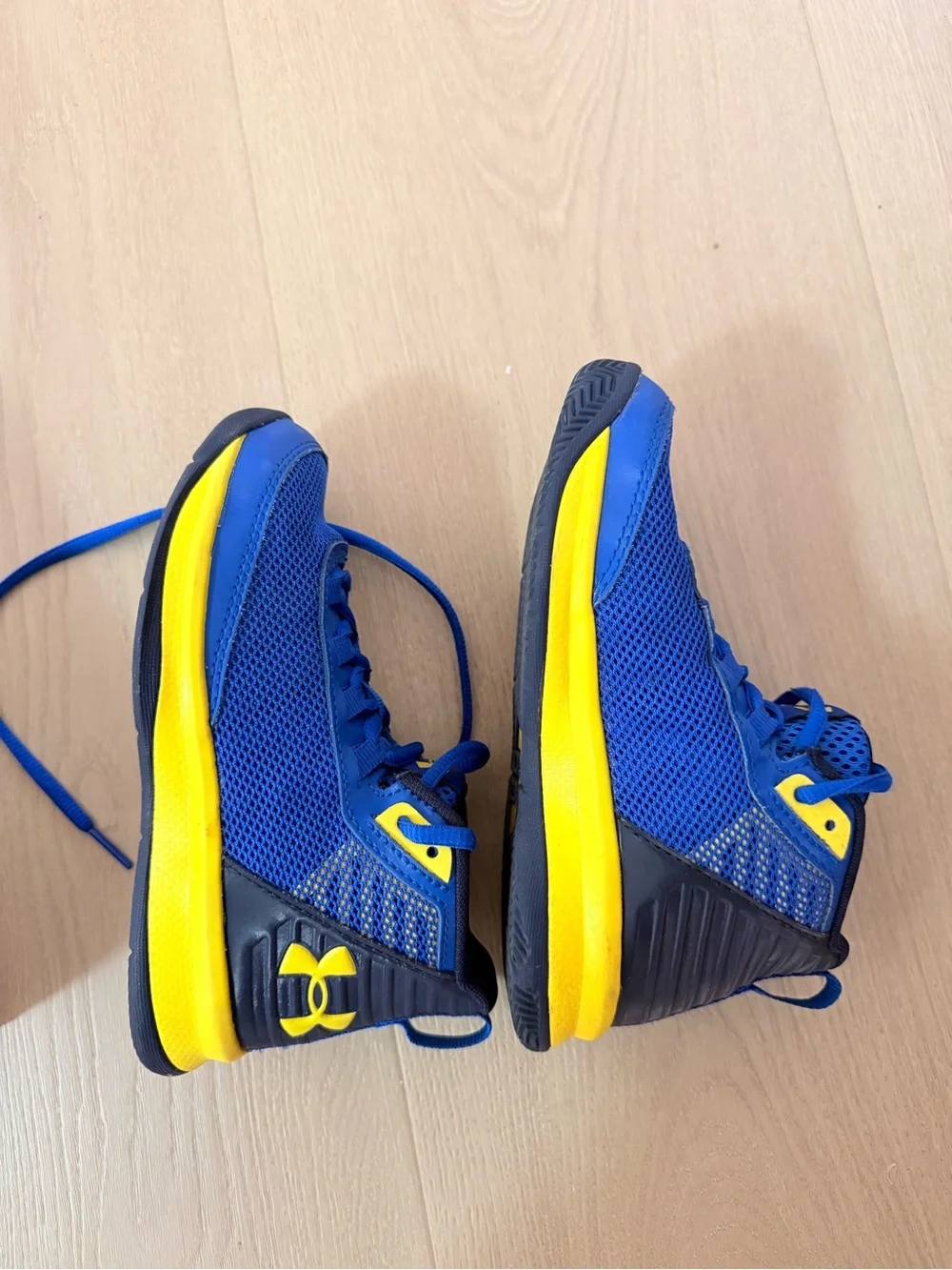 Under Armour brand new