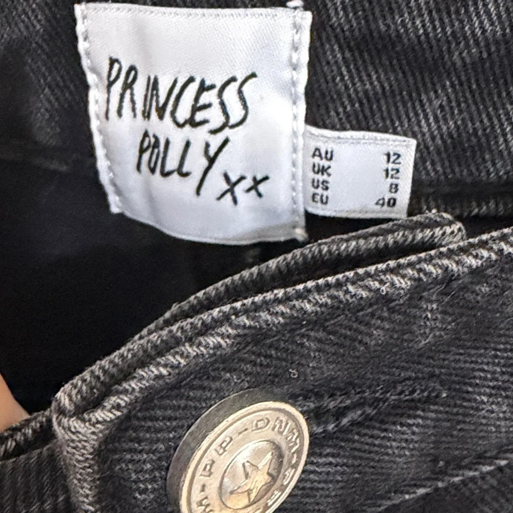 Princess Polly sleek black