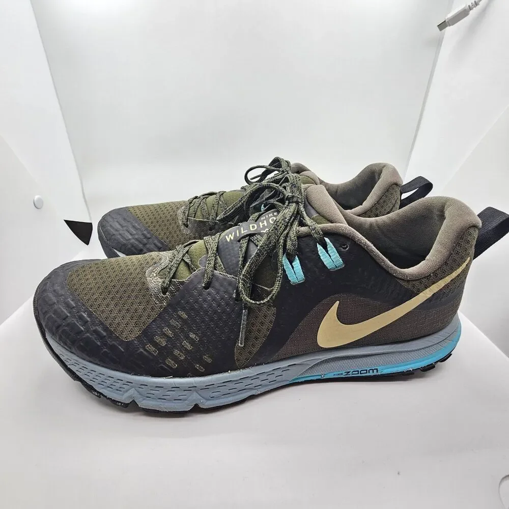 Nike woman attire