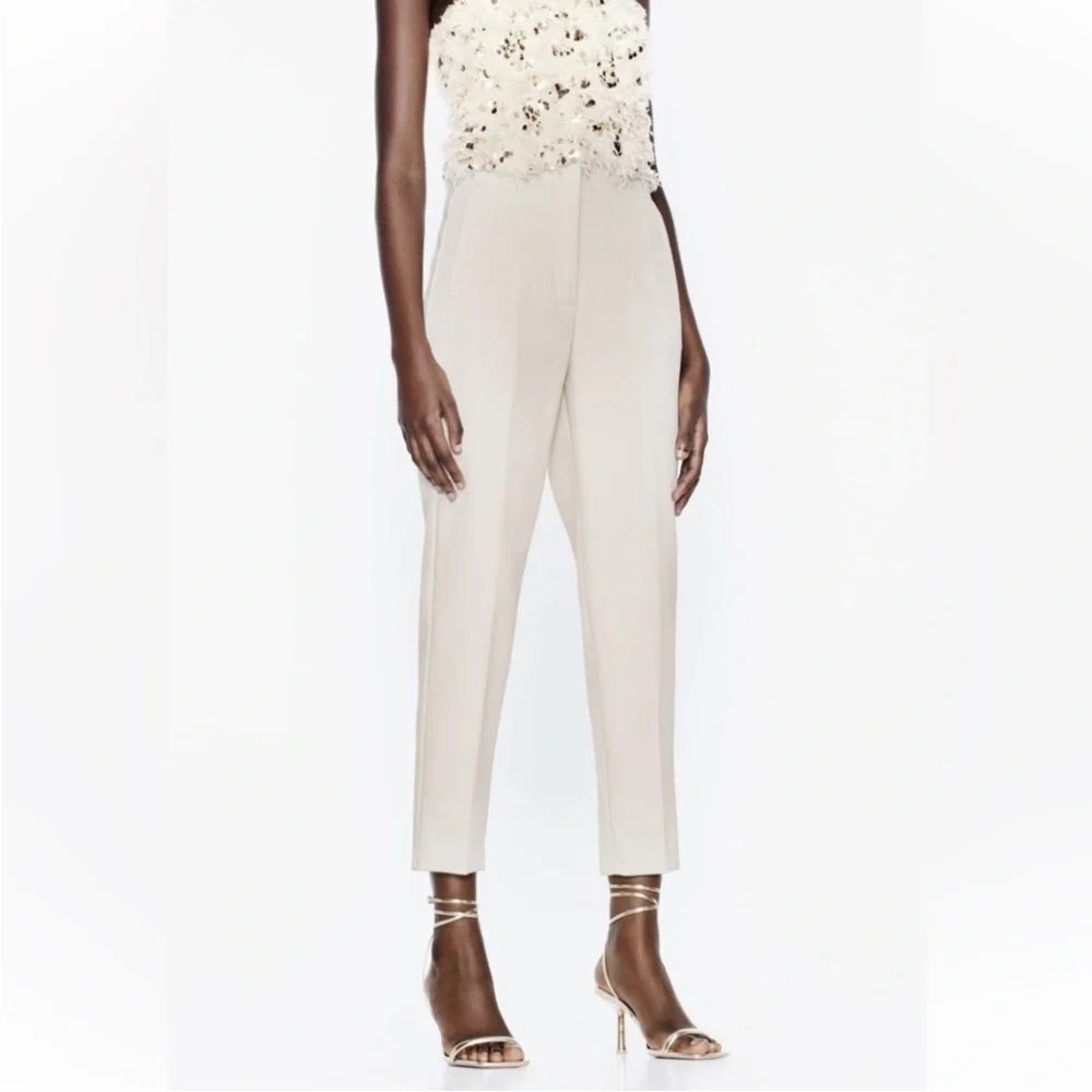 Zara subtle slit neutral