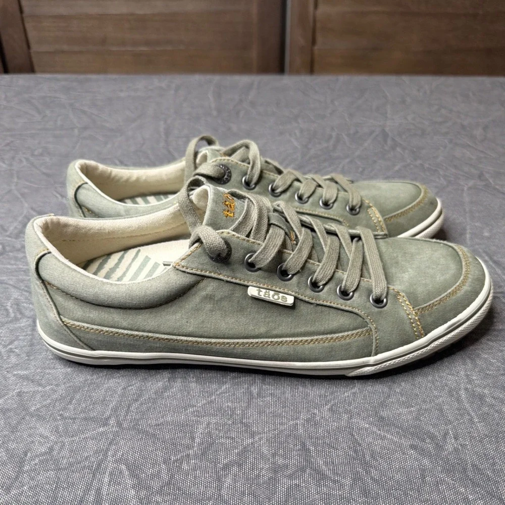 Taos Footwear top thank taos