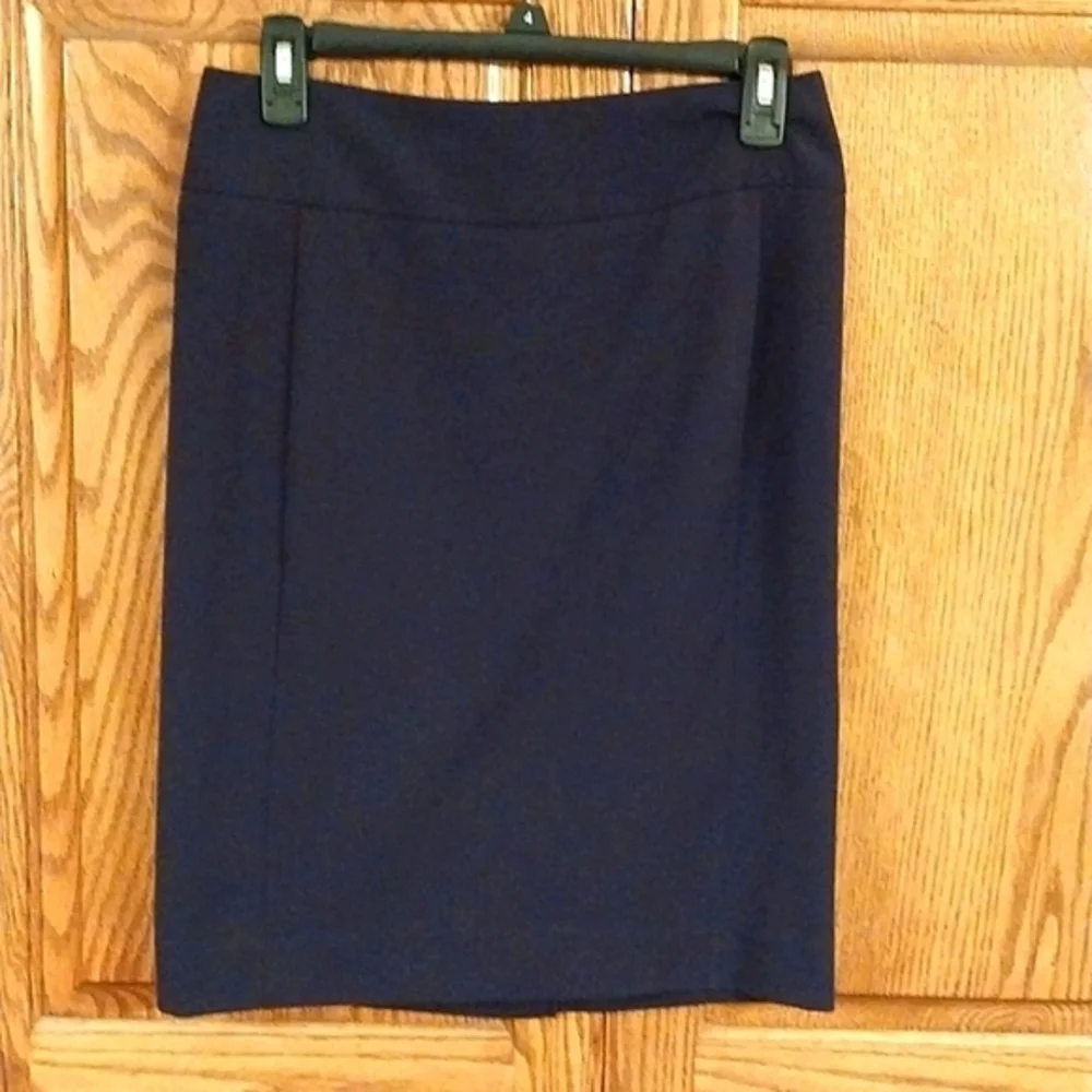 APT 9 Women's Black Pencil Skirt‎ Size 4 Knee Length Back Zip Poly Rayon Spandex