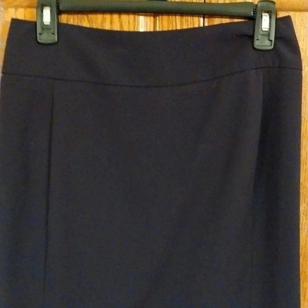 APT 9 Women's Black Pencil Skirt‎ Size 4 Knee Length Back Zip Poly Rayon Spandex