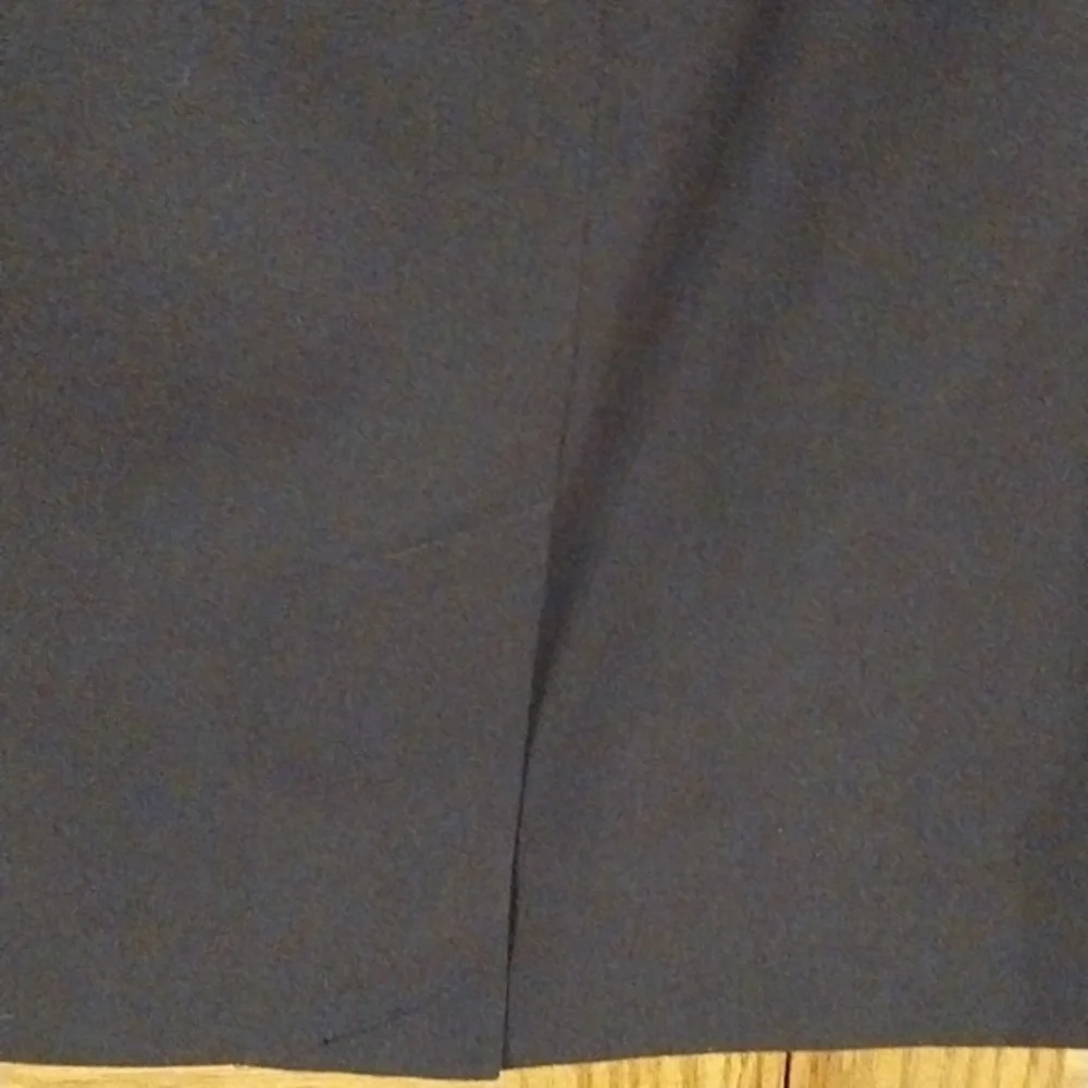 APT 9 Women's Black Pencil Skirt‎ Size 4 Knee Length Back Zip Poly Rayon Spandex