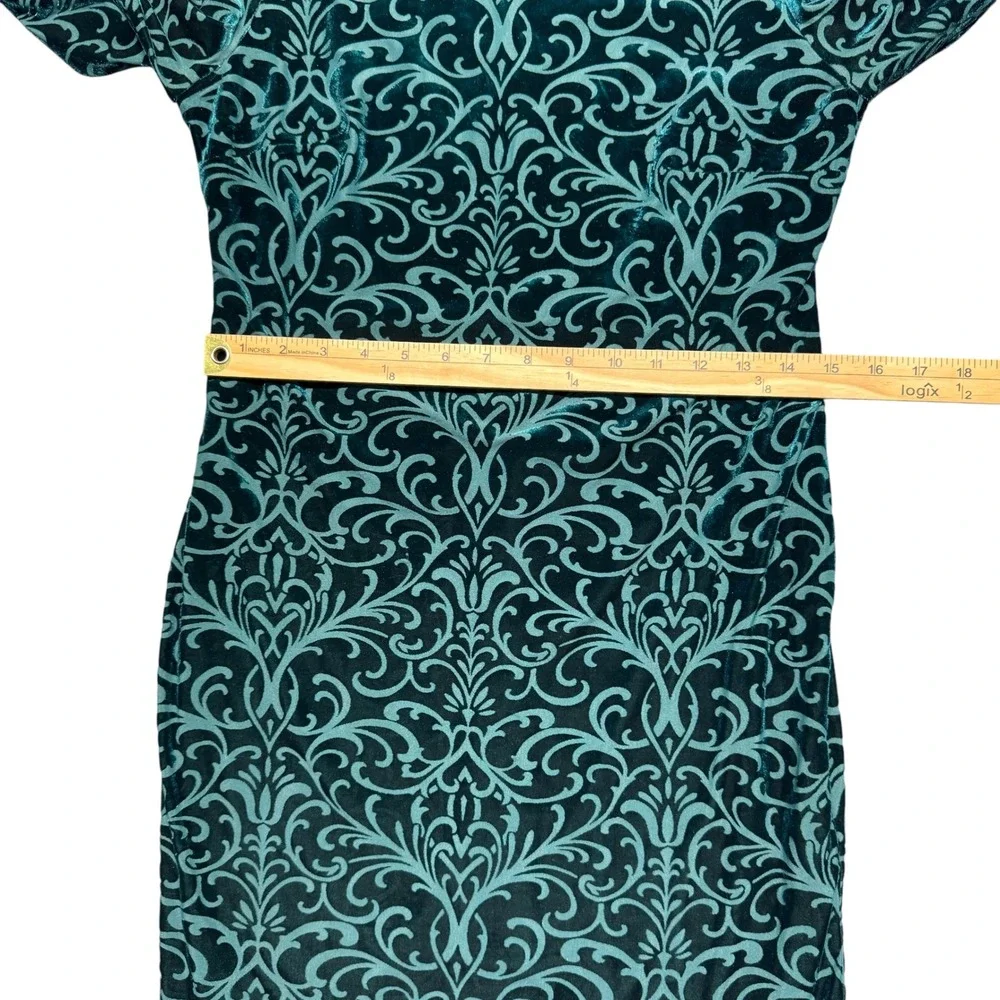 Liz Claiborne Green Burnout Velvet Bell Sleeve Dress 6 Fairy Grunge  Whimsigoth‎