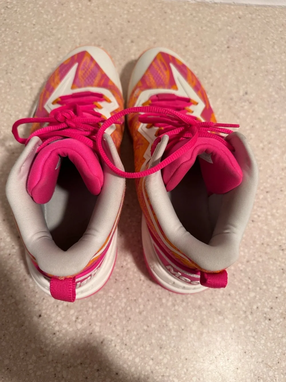Moolah bright pink