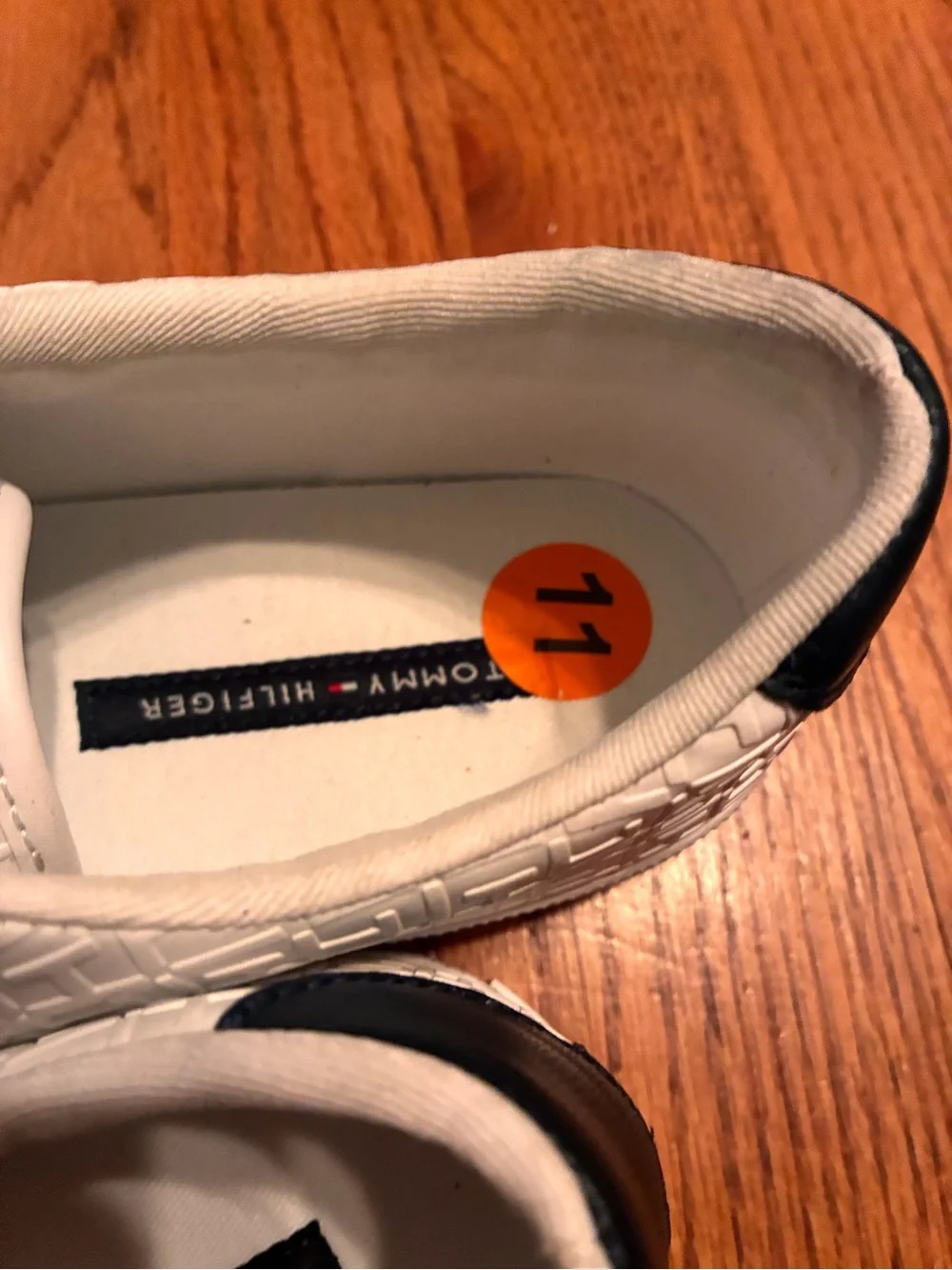 Tommy Hilfiger detail white heel