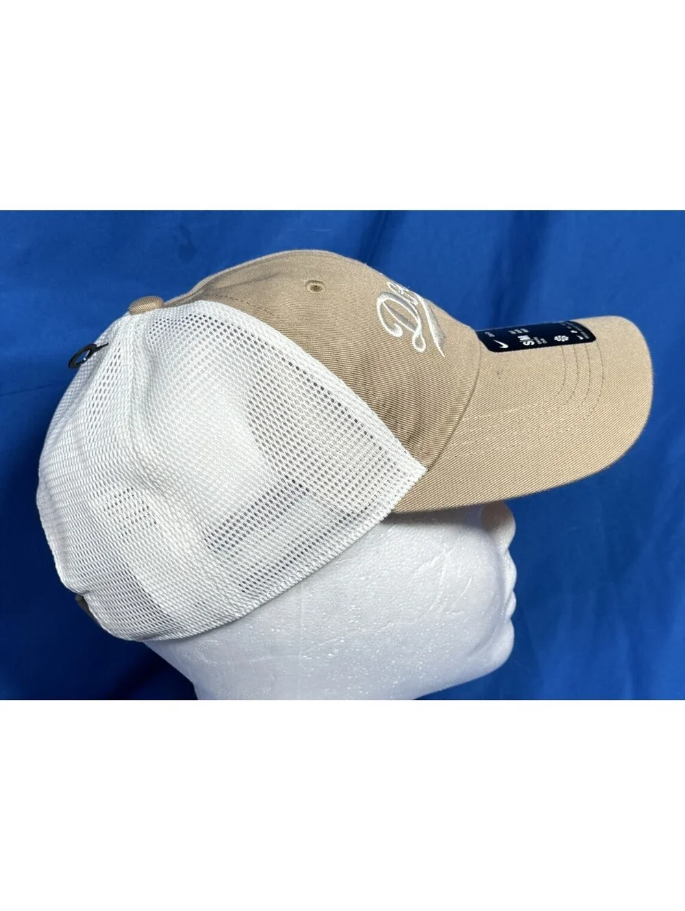 Nike Los Angeles Dodgers Khaki & White Club Trucker Strapback Hat  Size S/M NEW