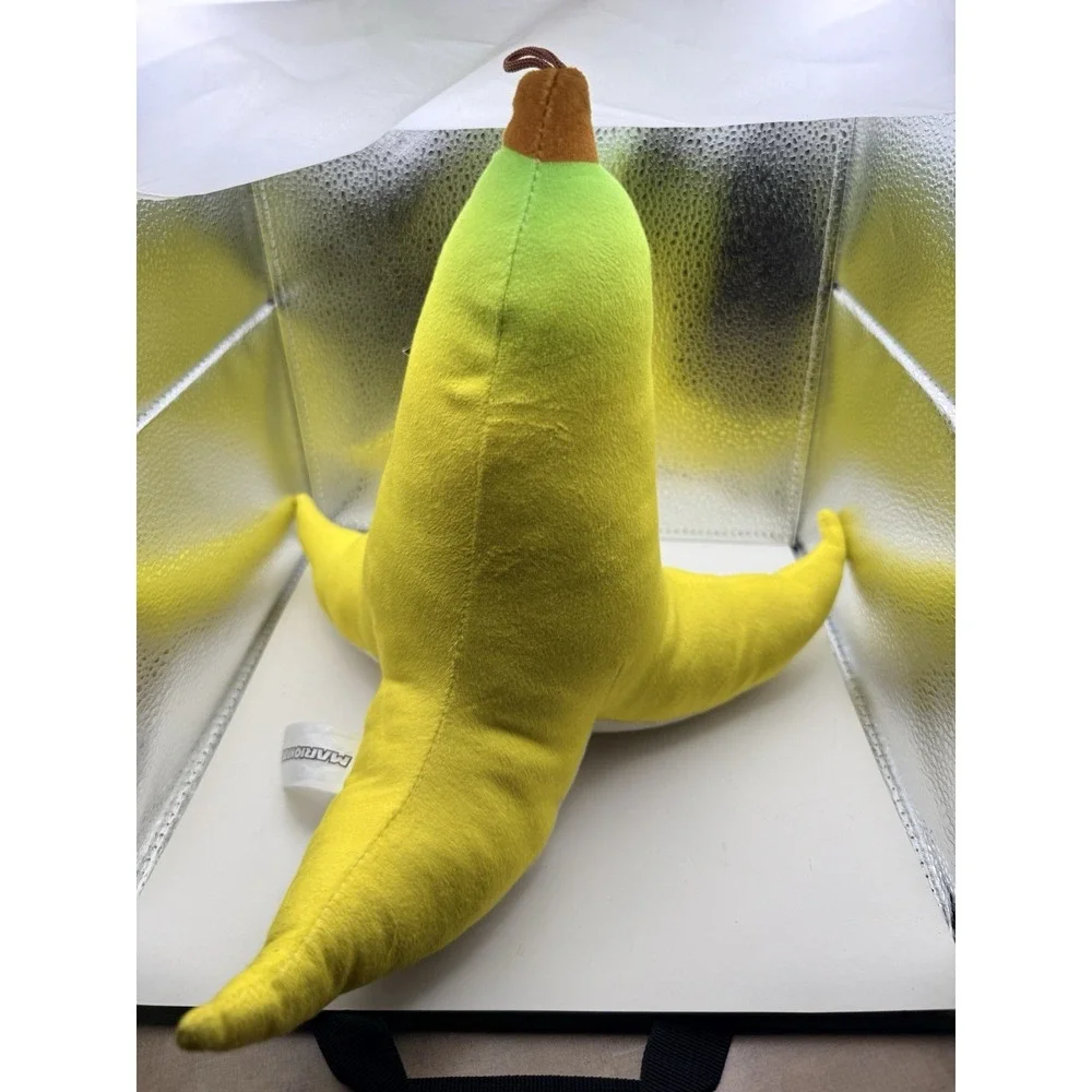 Nintendo‎ Super Mario Kart Banana Peel Plush 12