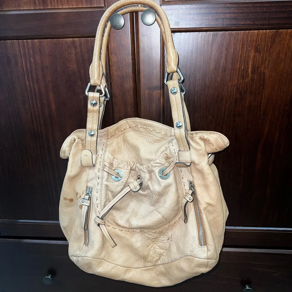 B MAKOWSKY Purse Slouchy Shabby Leather Hobo Shoulder Bag Handbag Tote‎