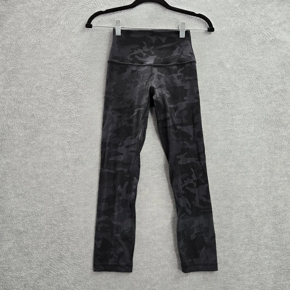 Lululemon Women Activewear Pants 2‎ Black Align Crop Camouflage Yoga
