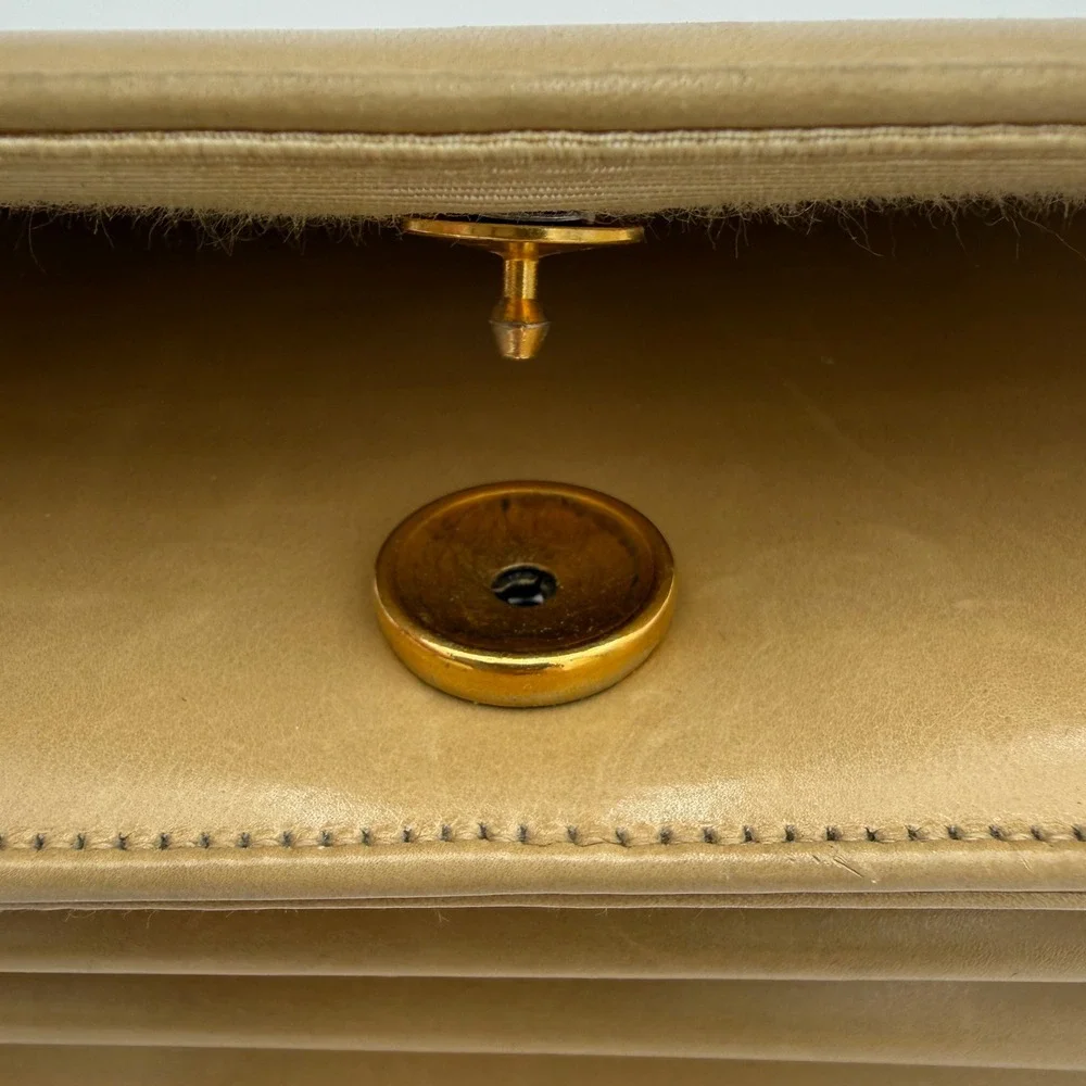Nicholas Reich Handbags nicholas reich