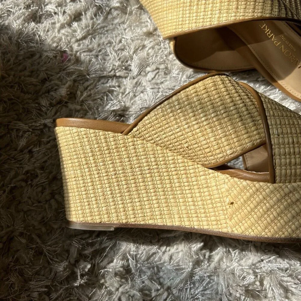 Marion Parke stylish yellow