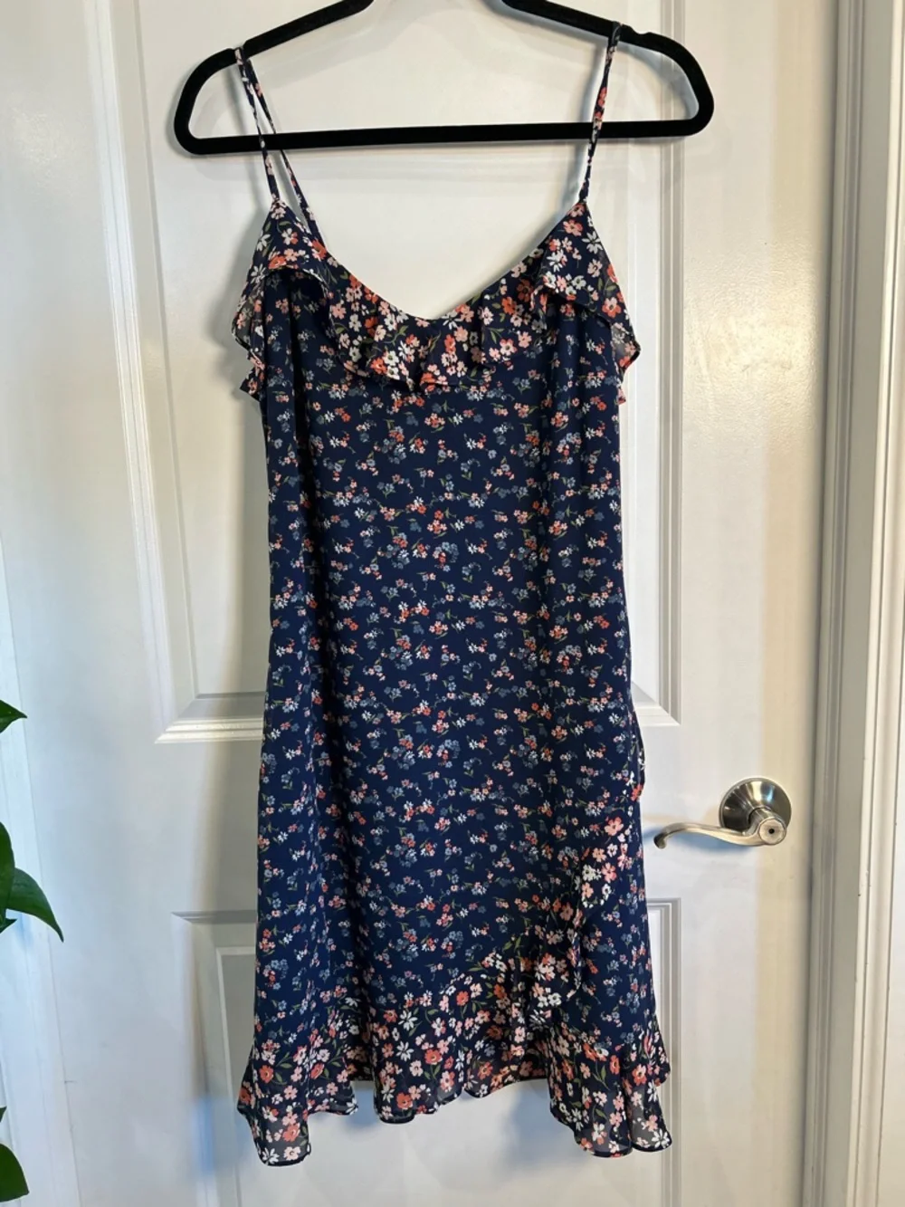 Michael Kors navy slip