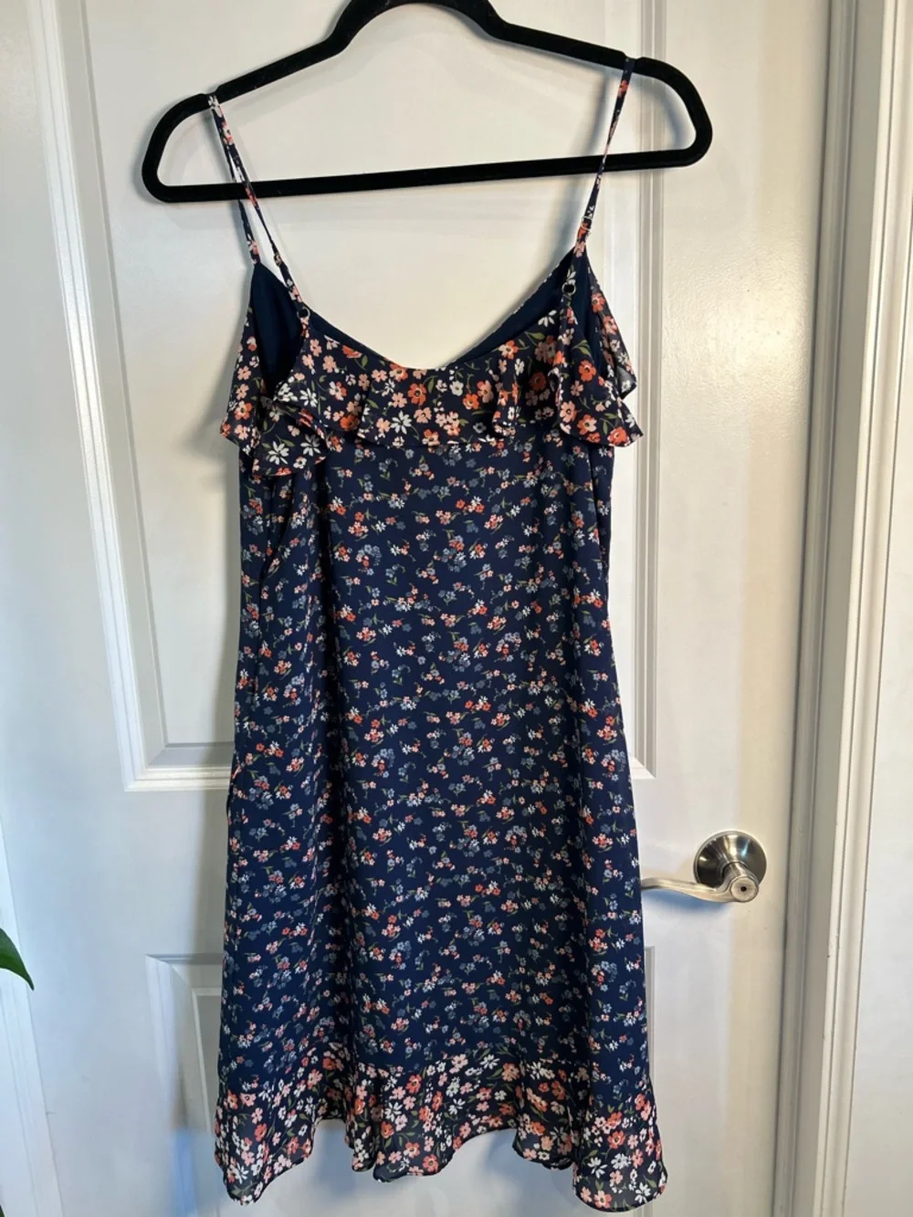 Michael Kors navy slip
