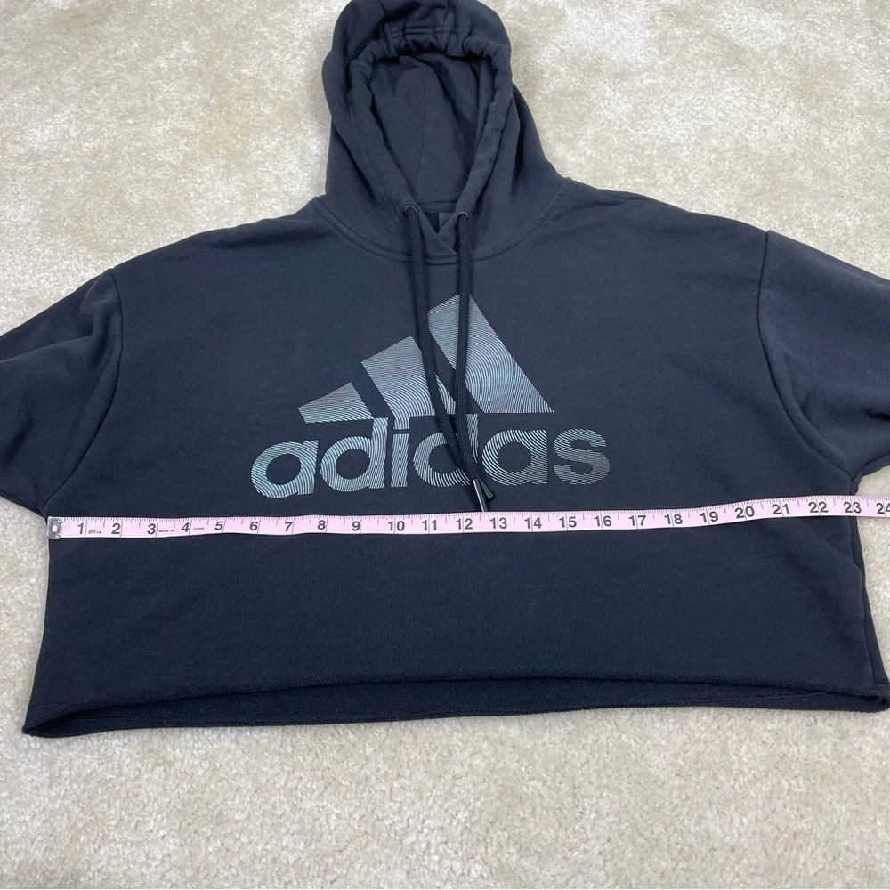 adidas holiday graphic