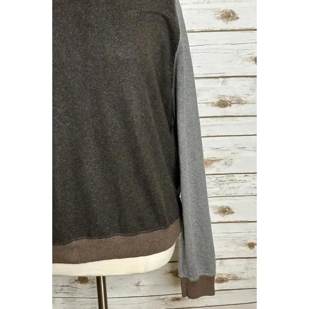 GAP chest core colorblock