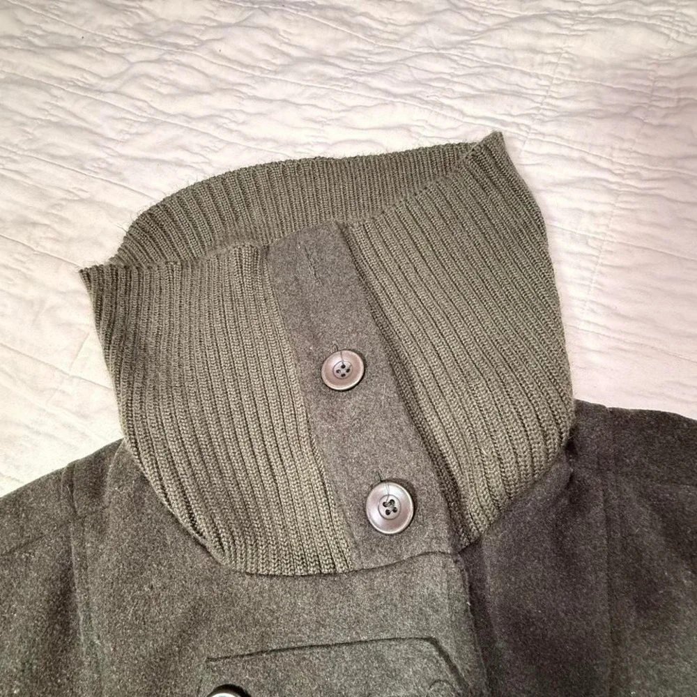 Dollhouse olive wool