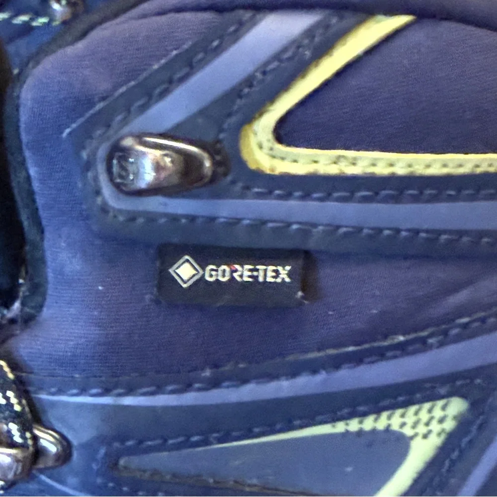 Salomon ultra mid