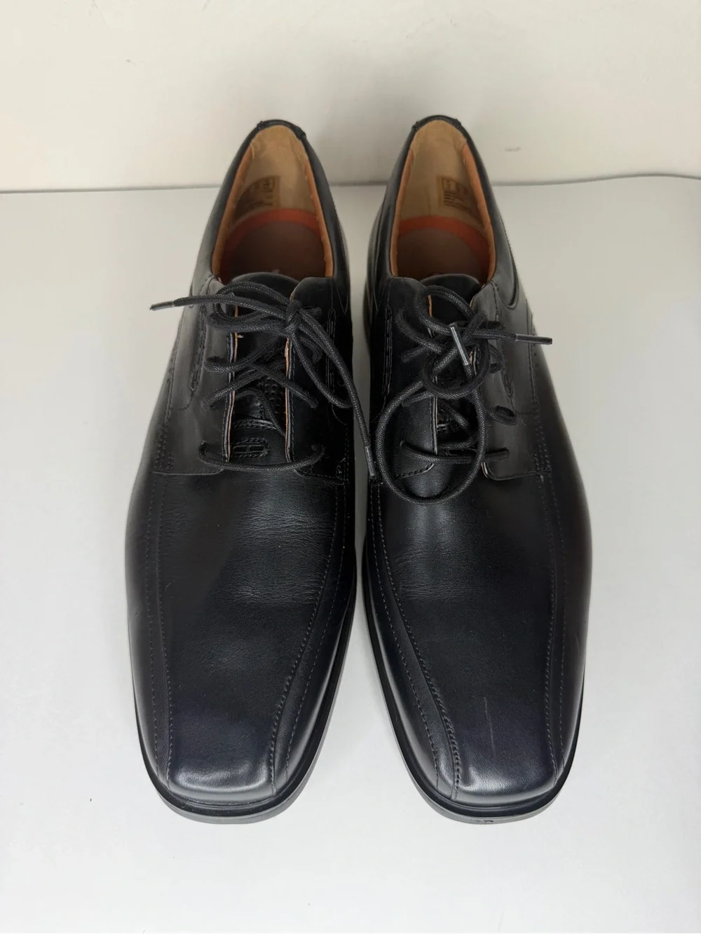Clarks timeless black