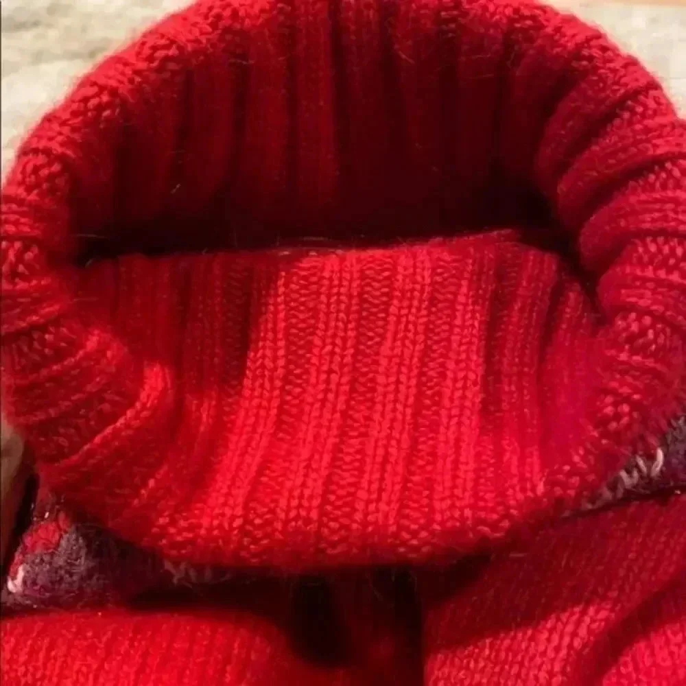 Lord & Taylor beautiful soft