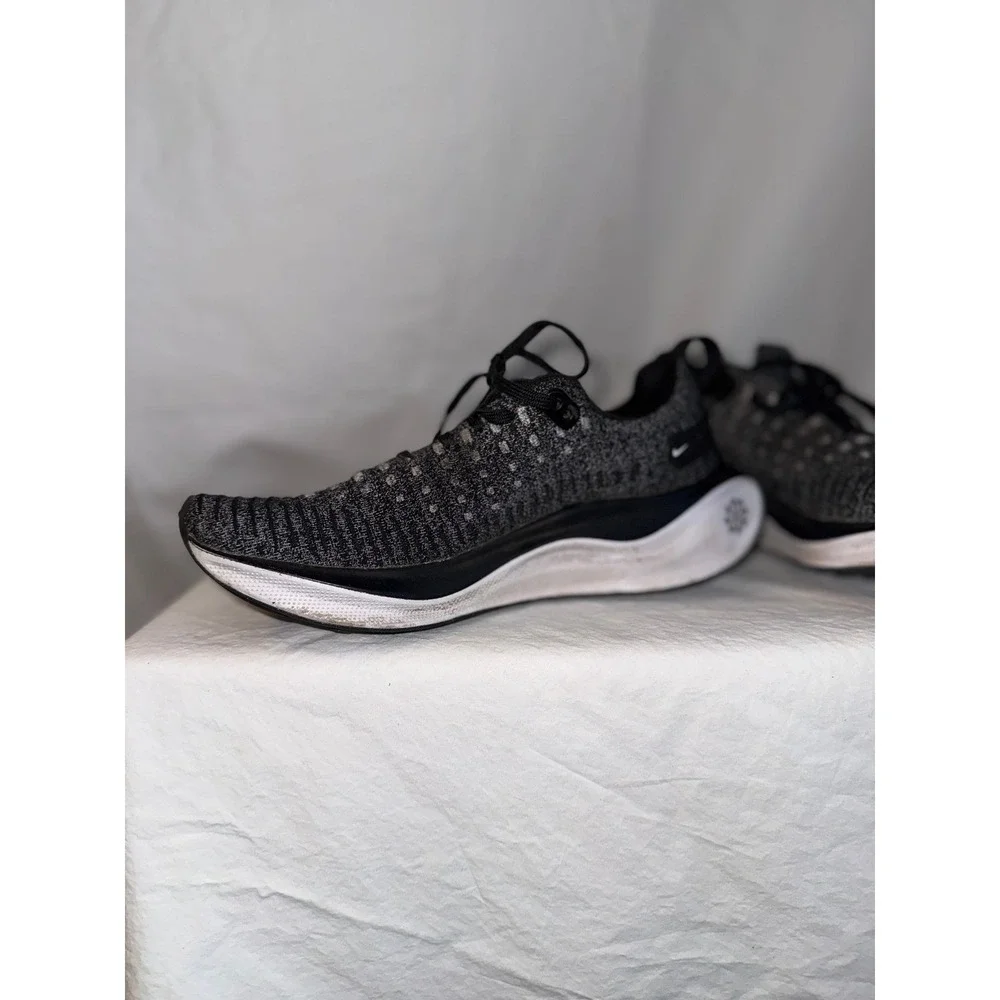 Nike zoomx invincible