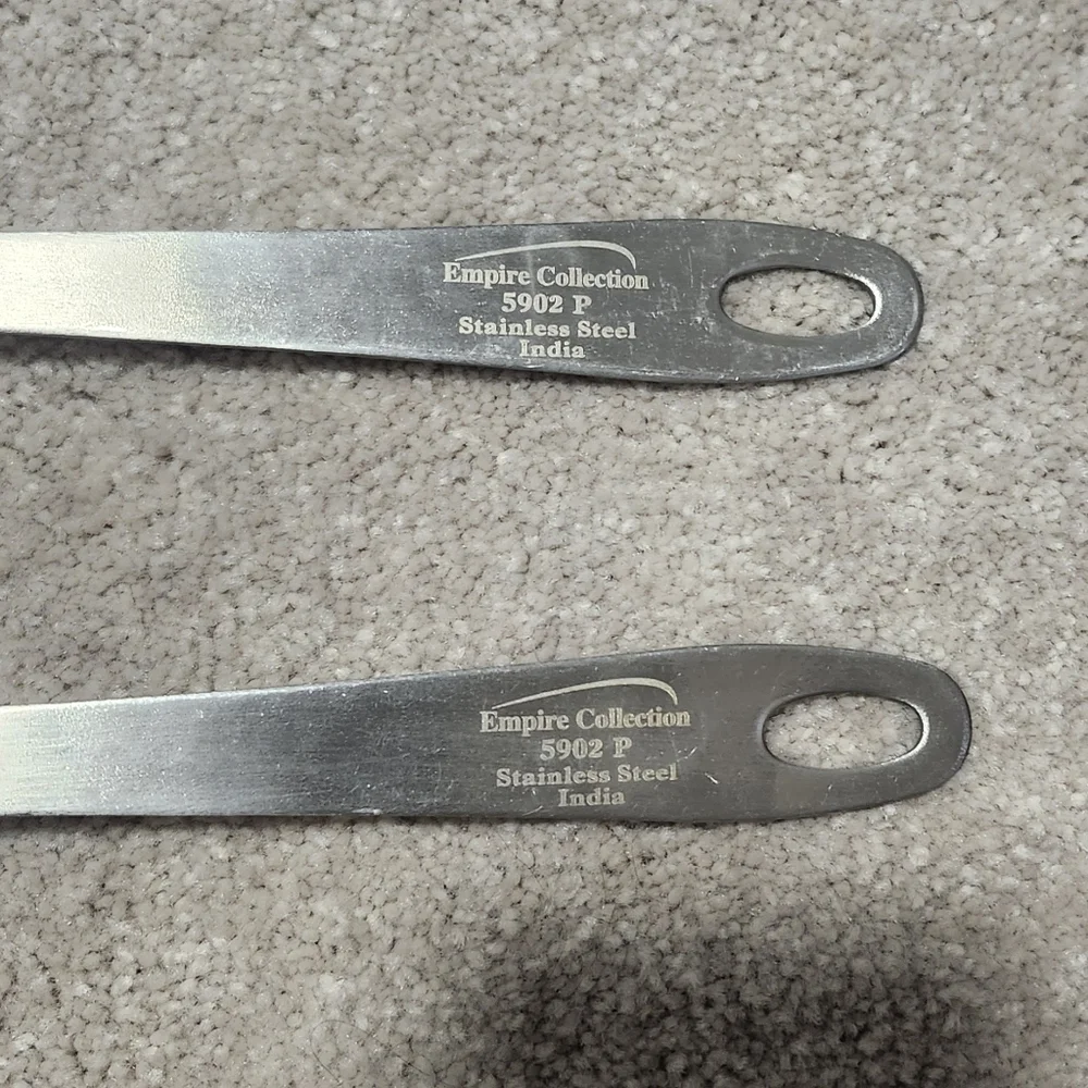 Empire Collection set spatula