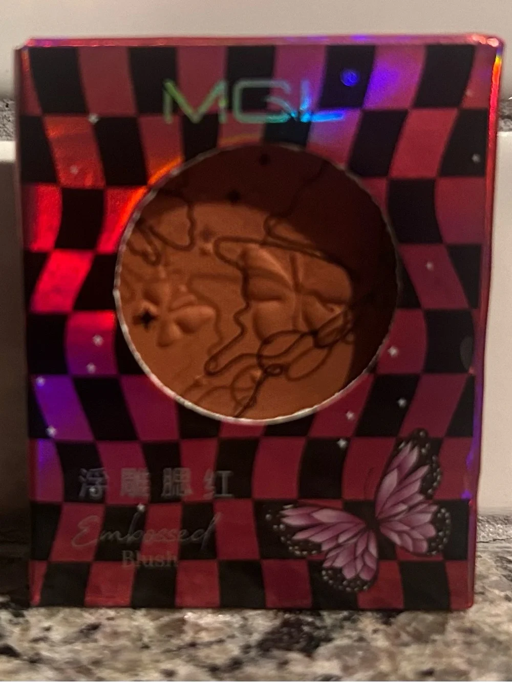Mgl embossed blush