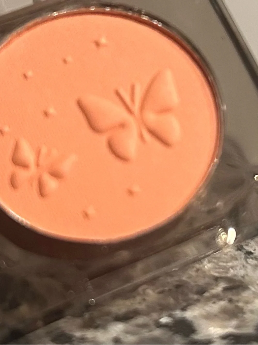 Mgl embossed blush
