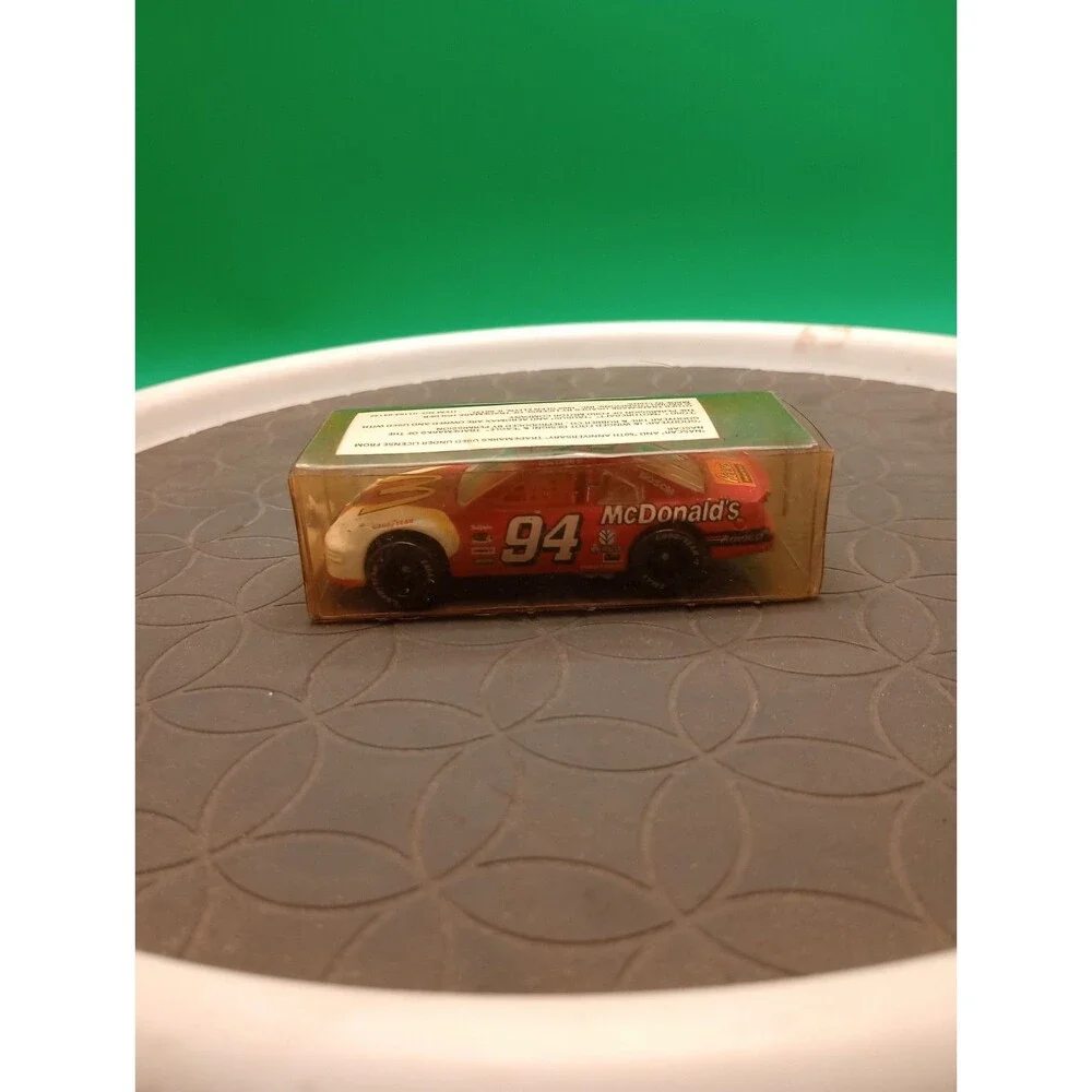 Racing Champions Metal Die Cast #94 Bill Elliot Ford Thunderbird Nascar McDonald