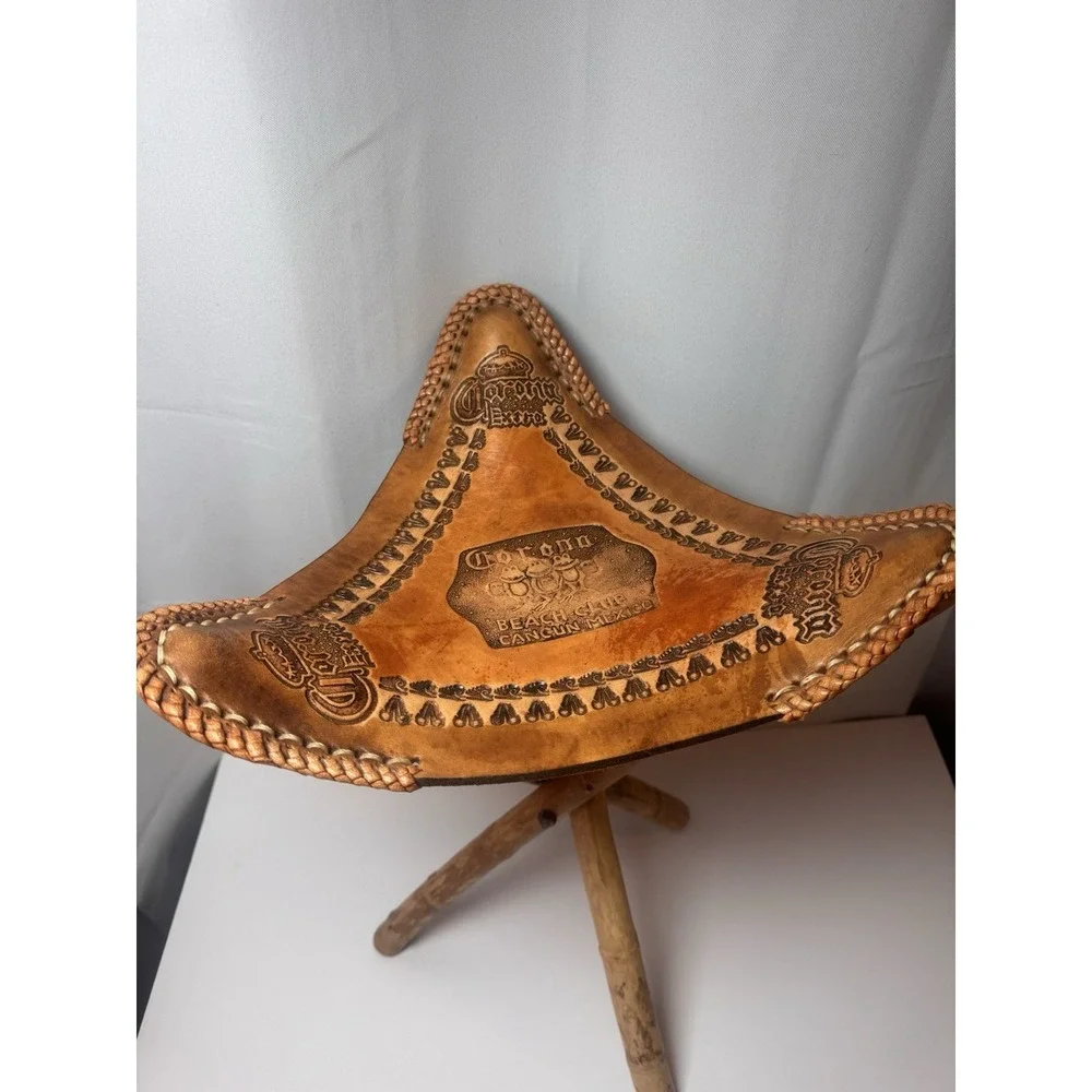 Handmade leather corona