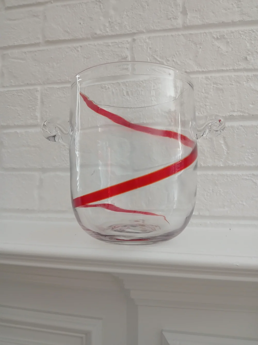 Pier 1 Discontinued Swirline Swirl Red Ice Bucket Container‎ Blown Glass