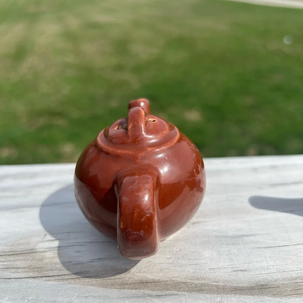 Vintage Brown Tea Pot‎ Style Salt And Pepper Shakers