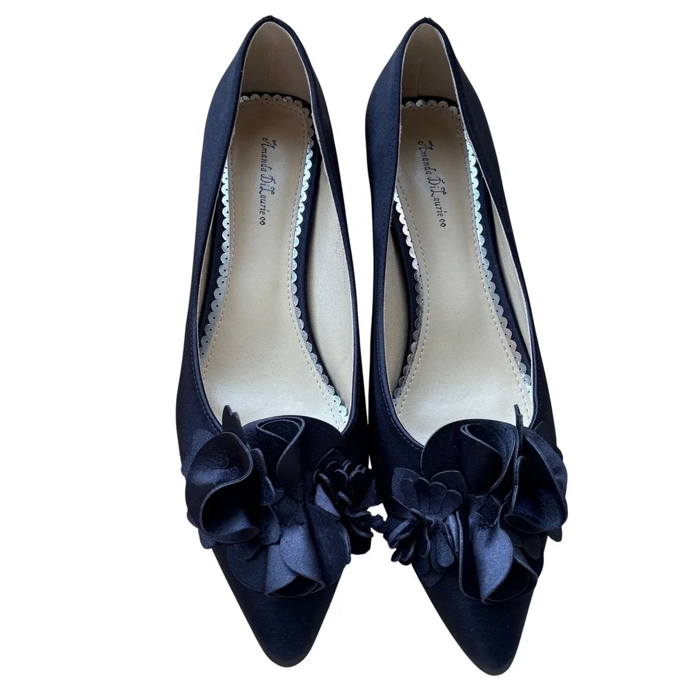 Amanda DiLaurie Black Satin Pointed Toe Kitten Heel Embellished Flower   Sz‎ 10M
