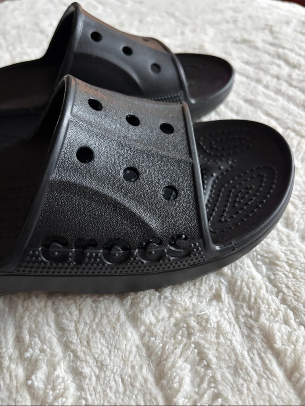 CROCS new without
