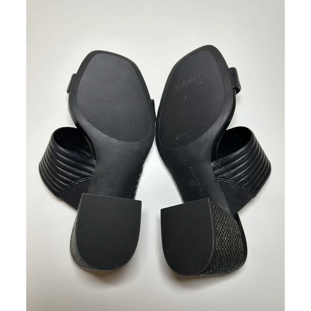 Caslon lamia leather