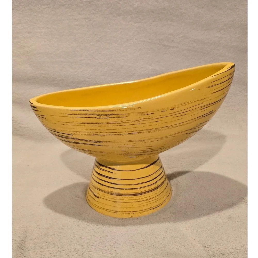 Mccoy lovely vintage