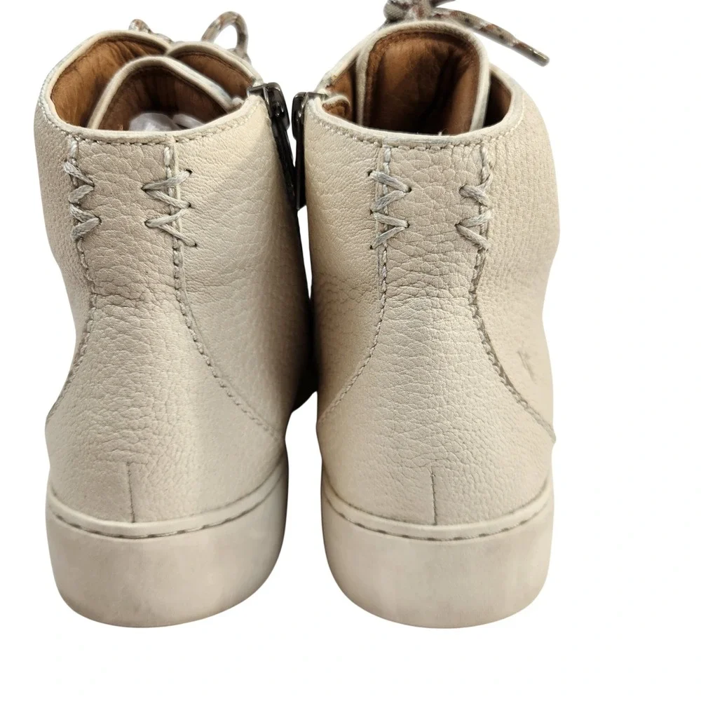 Frye preowned look
