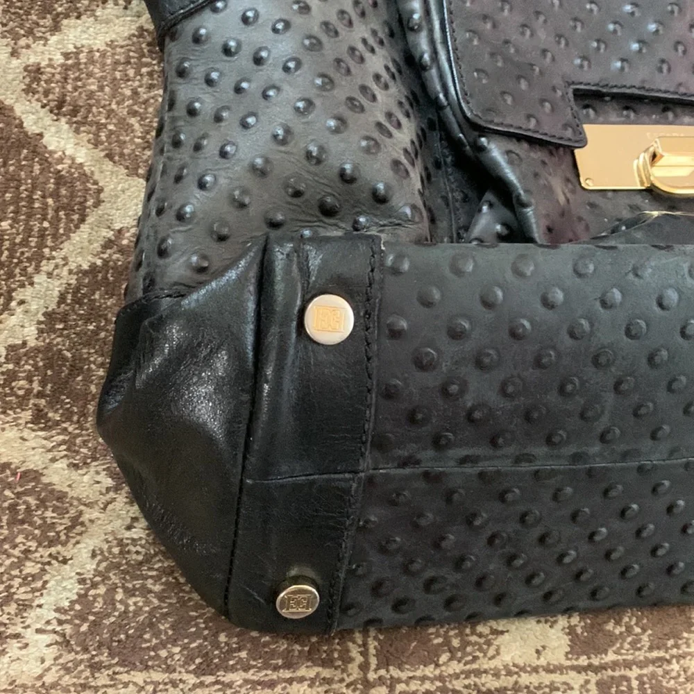 Escada please marks hardware