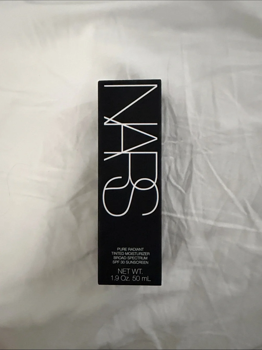 NARS Pure Radiant Tinted Moisturizer SPF 30 – Auckland