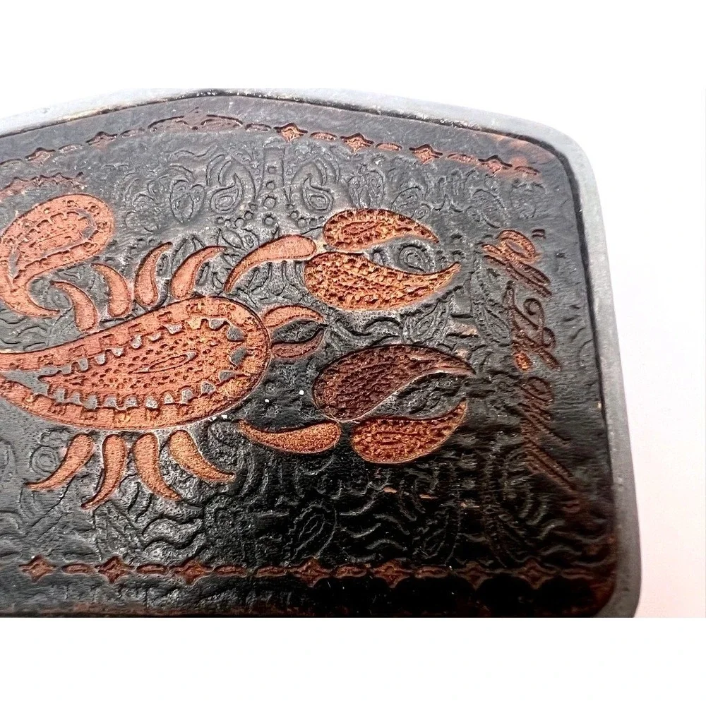 Unbranded vintage belt