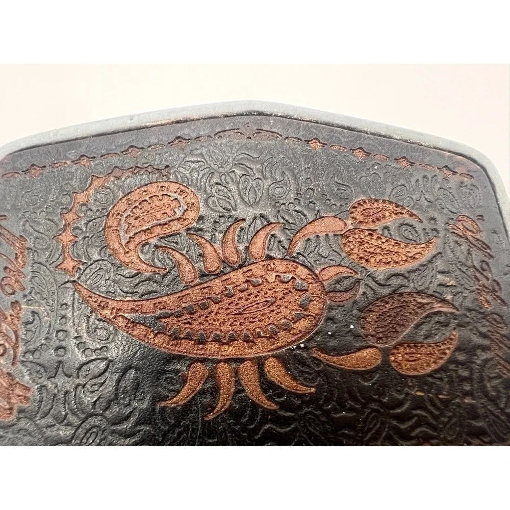 Unbranded vintage belt