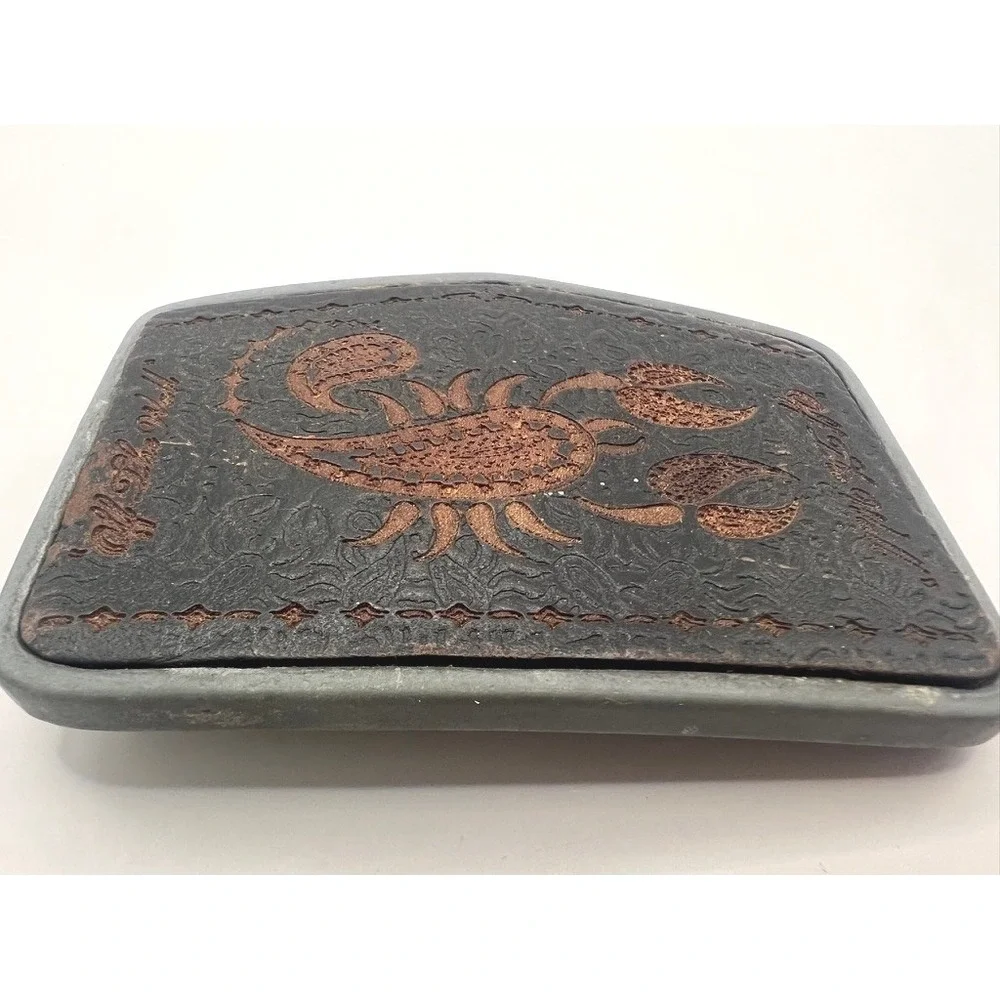 Unbranded vintage belt