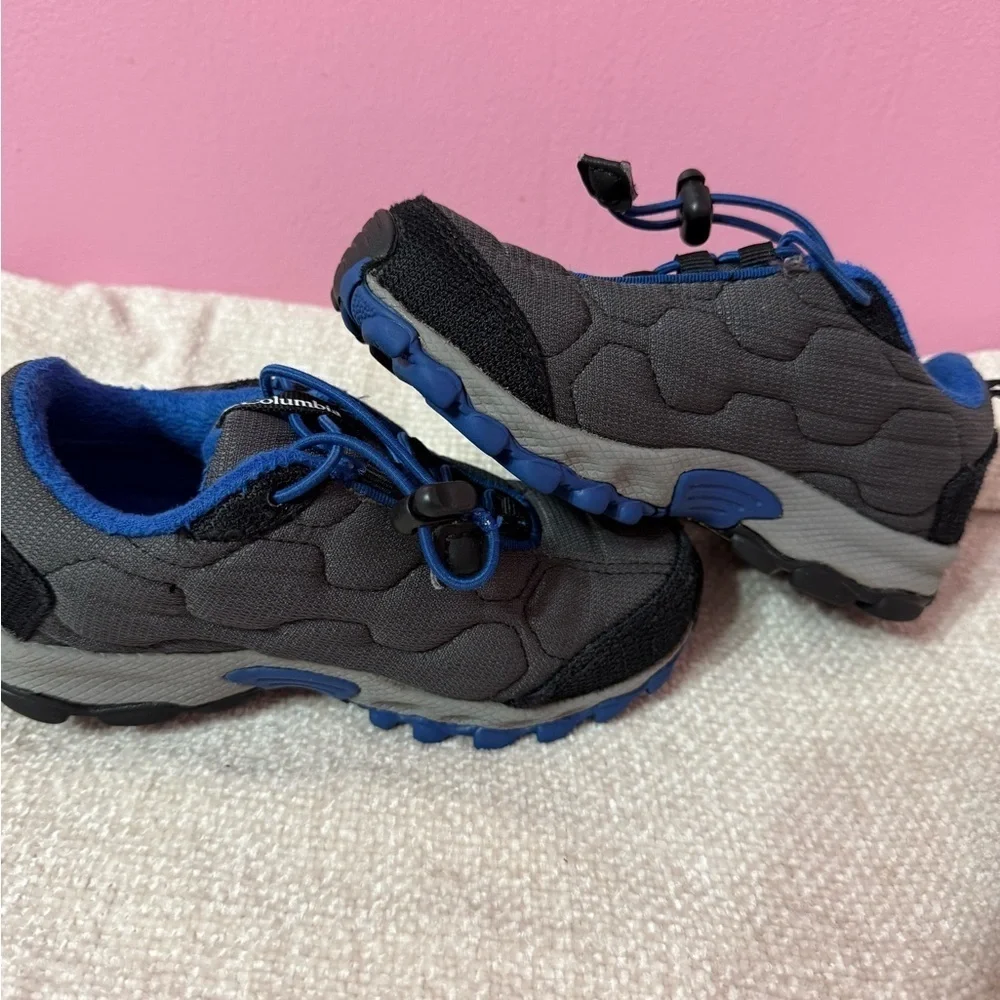 Columbia vibrant blue